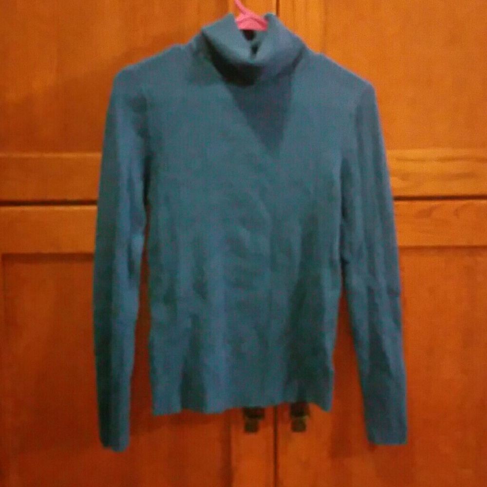 Blue sweater - Picture 2 of 3